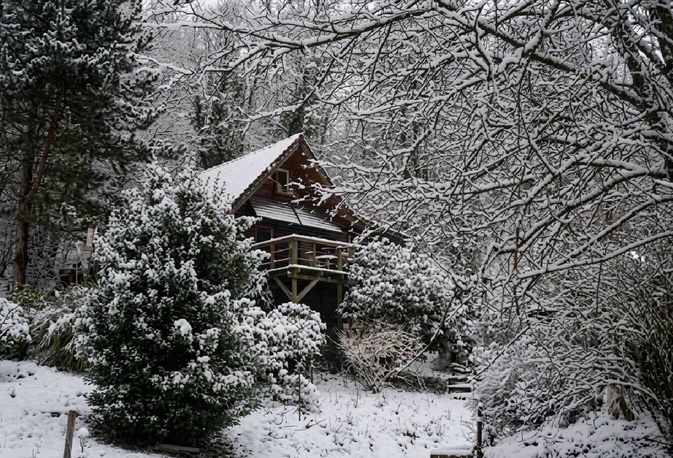 La maison sous la neige