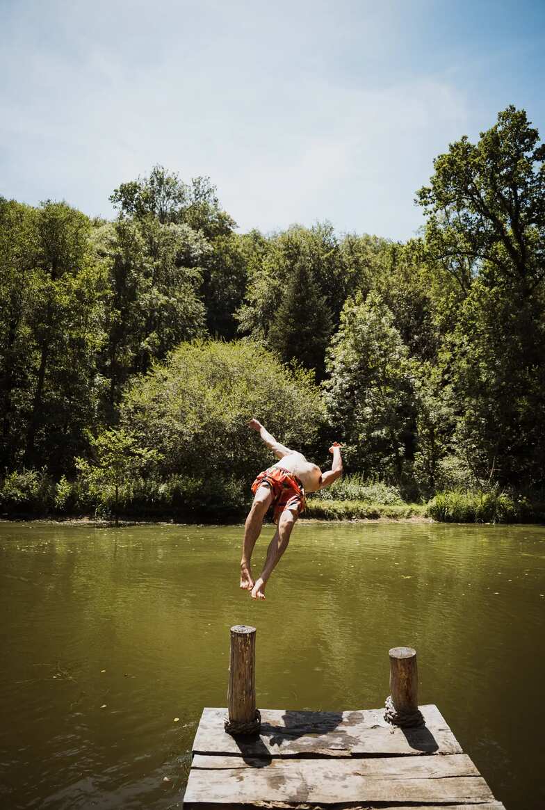 Plongeon dans l'étang